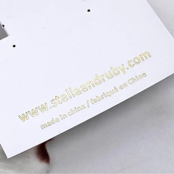 NWT Stella & Ruby Clear Square Crystal Drop Huggie Earrings - Picture 7 of 11